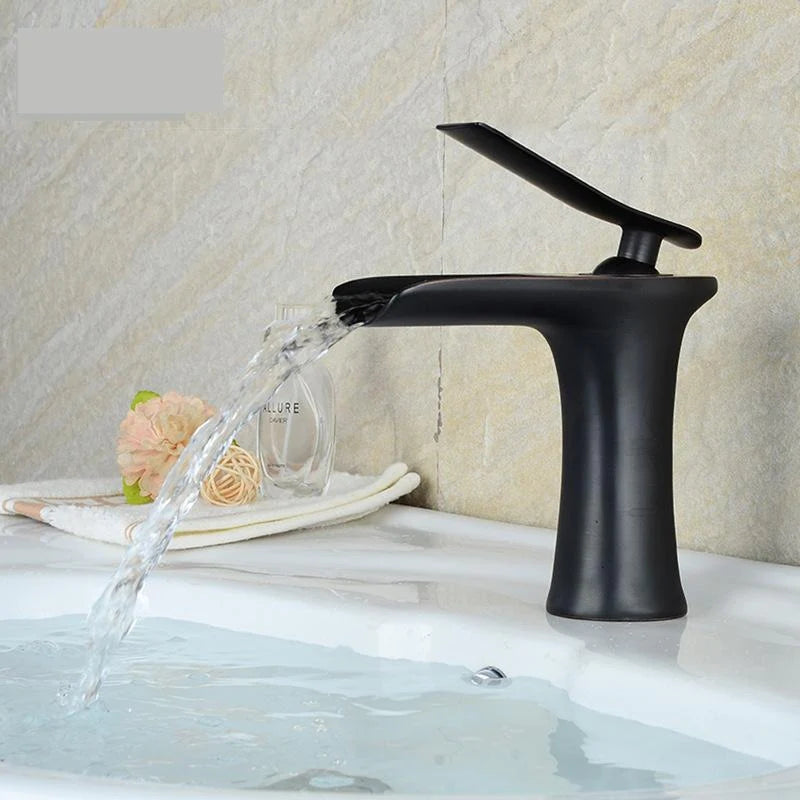 Robinet Mitigeur Lavabo Cascade - Mango