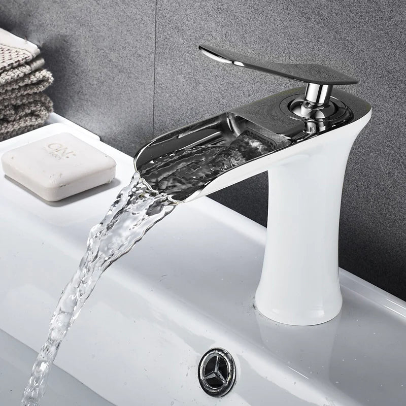 Robinet Mitigeur Lavabo Cascade - Mango